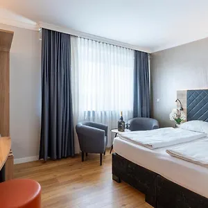 Plaza Rieker Hauptbahnhof 3* Stoccarda